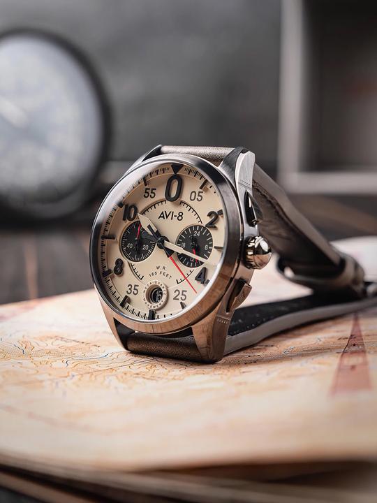Actual product image AVI-8 AV-4089-06 Spitfire Lock (Chronograph)