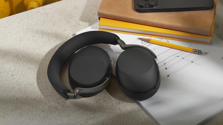 Produktbild Jabra Evolve3 85 UC + Ladestation (Kabellos, USB-C, Unify)