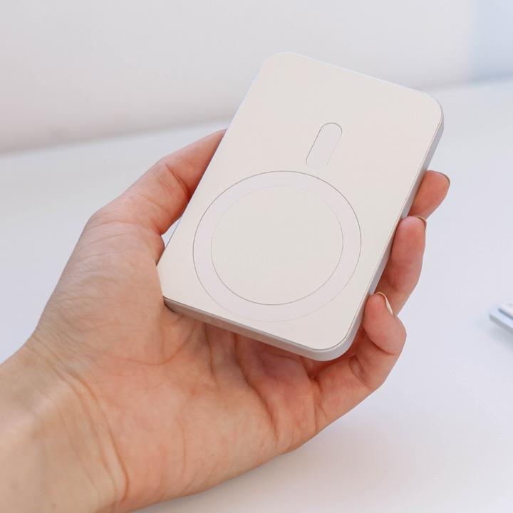 Immagine prodotto Andi be free MagPowerbank 5000 mAh - powerbank magnetico (5000 mAh, 15 W, 18.50 Wh)