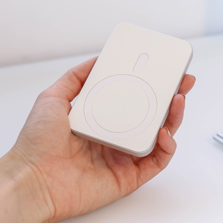 Image du produit Andi be free MagPowerbank 5000 mAh - chargeur de secours magnétique (5000 mAh, 15 W, 18.50 Wh)