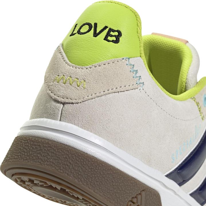 Produktbild adidas Spezialist (46)