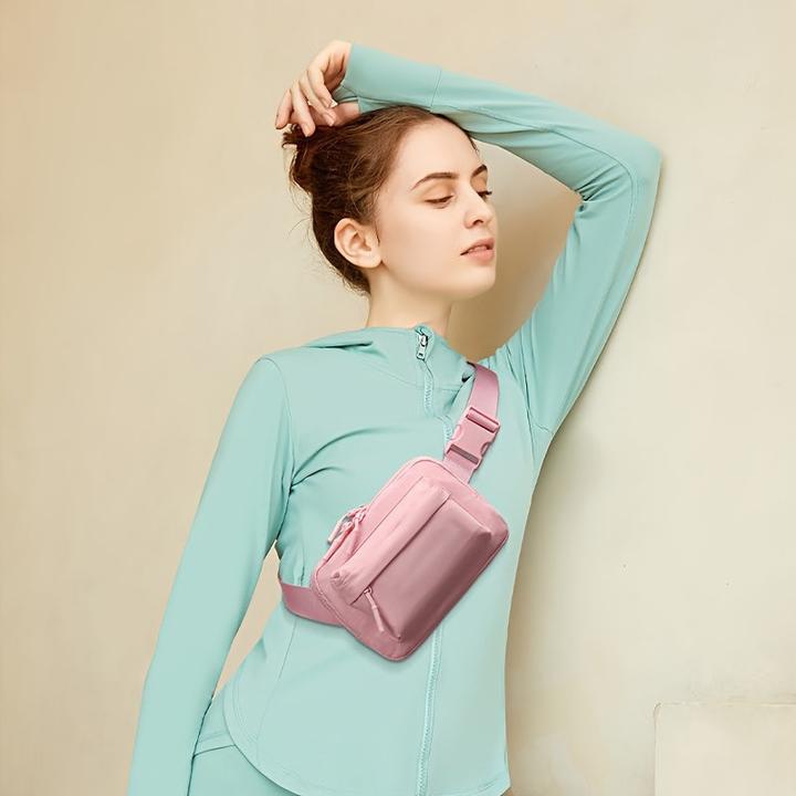 Actual product image Only-Bags.Store Waterproof nylon belt bag for running, perfect for storing essentials during your run.