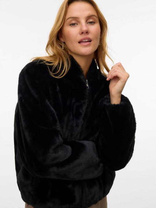 Immagine prodotto Vero Moda VMSONJALIGA Jacke Kunstpelzjacke