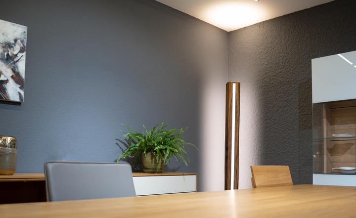 Produktbild kln.swiss Holz Stehleuchte Infigo - Fichten Altholz