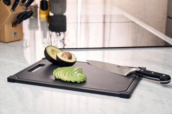 Actual product image Zwilling - Cutting Board - Sort - 37 cm x 25 cm