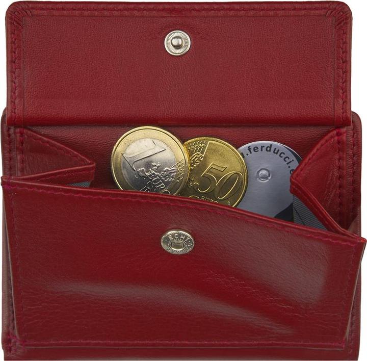 Actual product image Riccardo Ferducci Credit card case