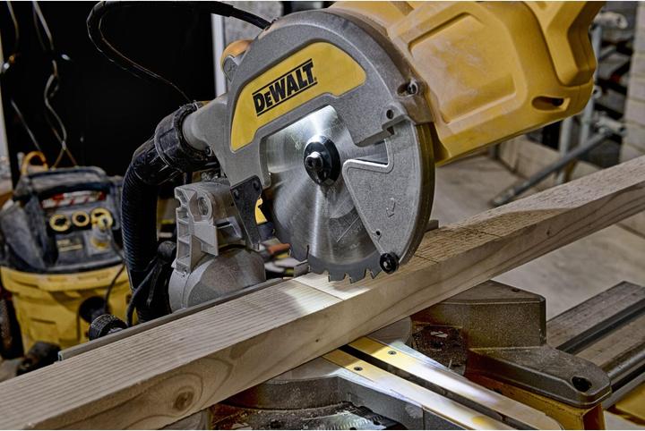 Immagine prodotto DeWalt Sega per pannelli DWS777