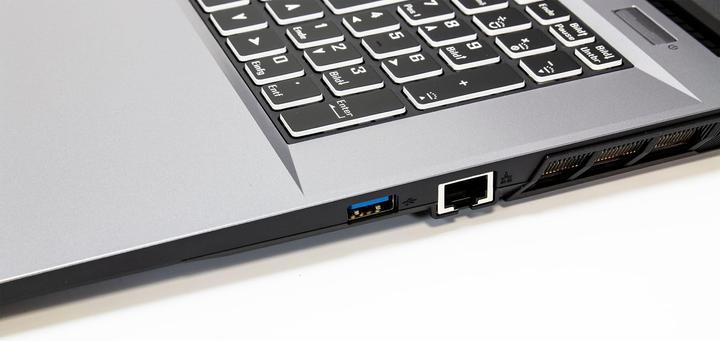 Actual product image Captiva I69-196 (17.30", Intel Core i7-12700H, 16 GB, 1000 GB, DE)