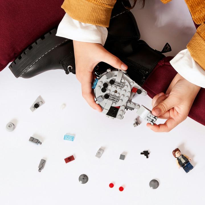Produktbild LEGO Millennium Falcon Microfighter (75295, LEGO Star Wars)
