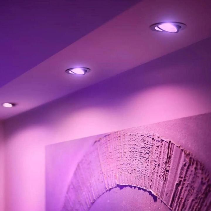 Produktbild Philips Hue White & Color Ambiance Centura (350 lm, GU10)