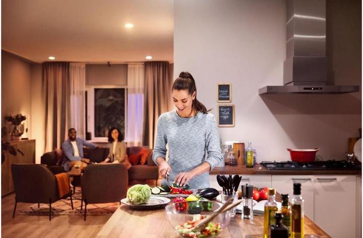 Image du produit Philips Hue White & Color Ambiance BT (E27, 9 W, 1100 lm, 2 x, F)