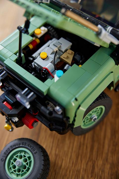 Image du produit LEGO Icons Klassischer Land Rover Defender 90 10317 (10317, LEGO Icons, LEGO difficiles à trouver)