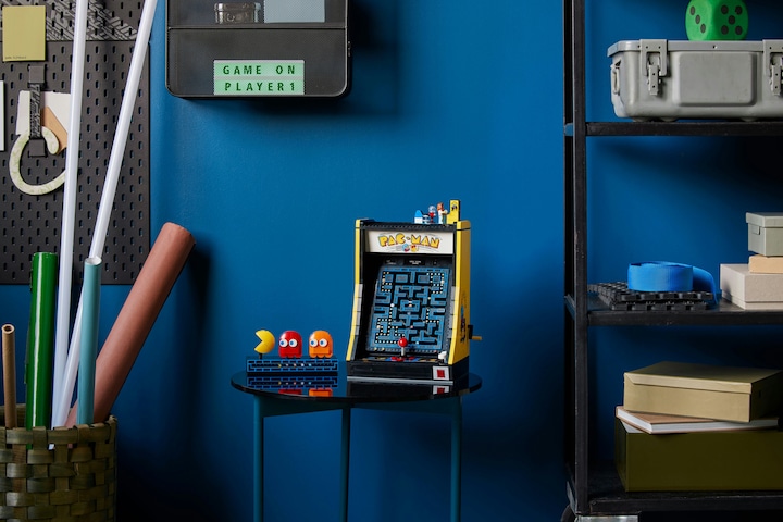 Actual product image LEGO PAC-MAN Arcade 10323 (10323, LEGO Icons, LEGO Rare Sets)