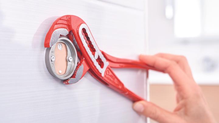 Produktbild tesa ESTEETIC WC Ersatzrollenhalter inkl. Klebelösung ohne Bohren