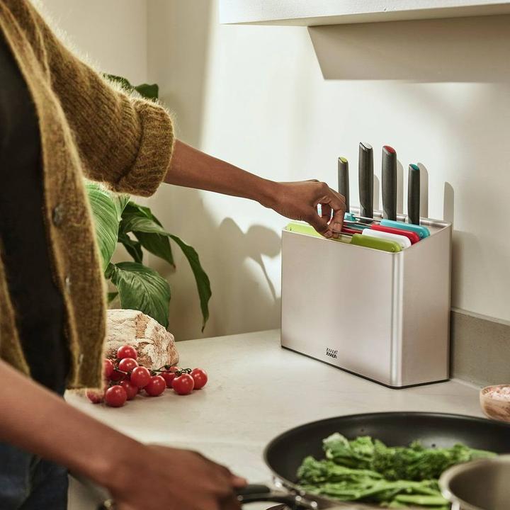 Actual product image Joseph Joseph Knife + chopping board set