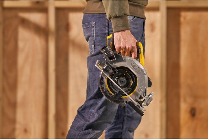 Produktbild Stanley FatMax V20 Akku-Handkreissäge SFMCS550M2K (18V, 4.0Ah, bürstenlos, werkzeuglose Schnitttiefe