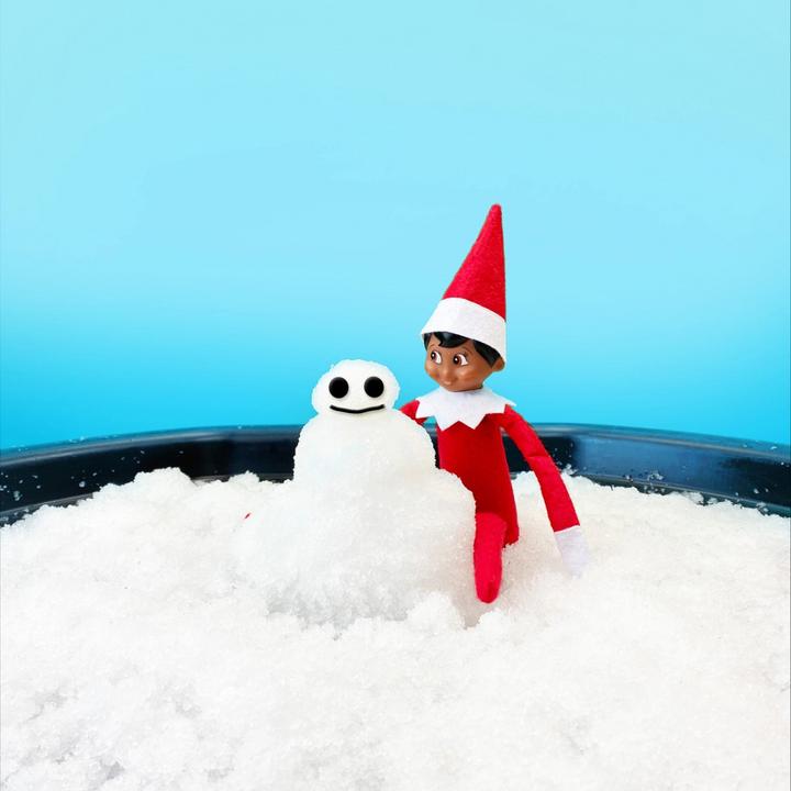 Actual product image Zimpli Kids Elf On The Shelf Snow Play, 2-in-1 scout Elf idea and sensory toy