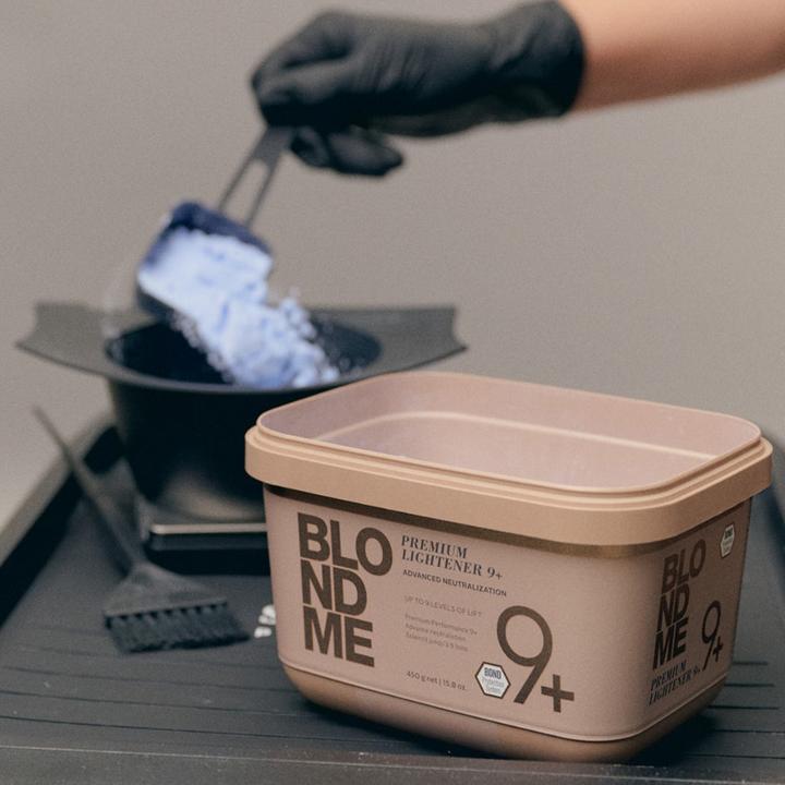 Actual product image Schwarzkopf Blondme - Premium Lightener 9+ (Blond)