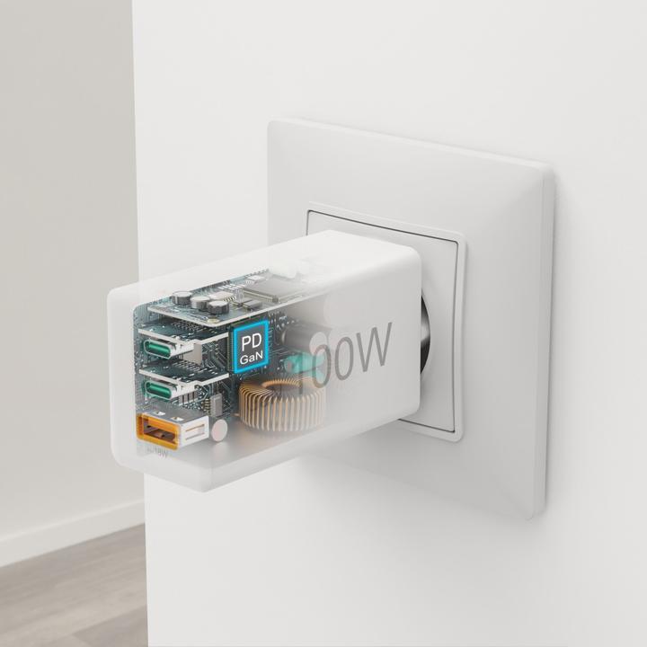 Actual product image Hama Fast charger, GaN, 2x USB-C PD, 1x USB-A QC, mini charger, 100 W, WS (100 W, 3 ports)