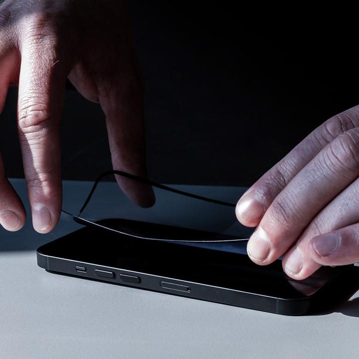 Actual product image Crong 7D Nano Flexible Glass - Szkło hybrydowe 9H na cały ekran Samsung Galaxy S22+ (Samsung Galaxy S22+)