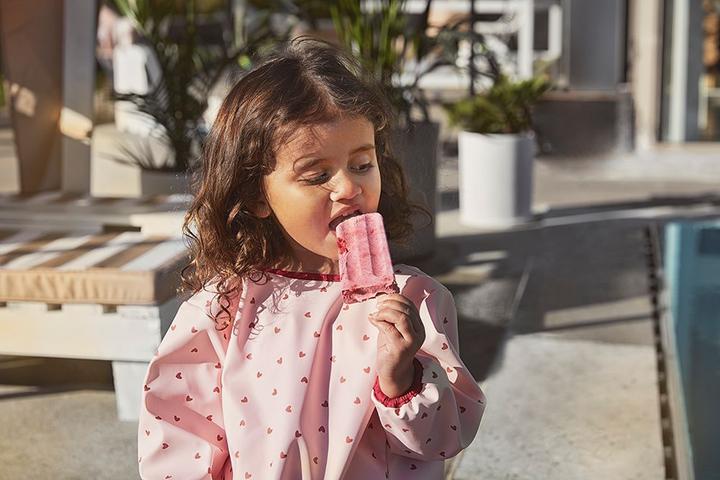 Actual product image Elodie Long Sleeve Bib - Sweethearts (36 Months)