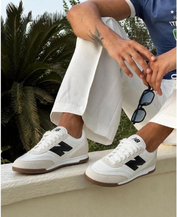 Produktbild New Balance URC42LA (42)