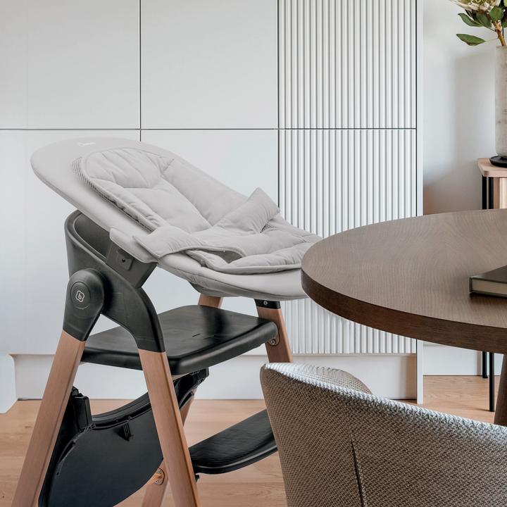 Actual product image BabyGo Levels Newborn Highchair schwarz/Holzoptik (Highchair)