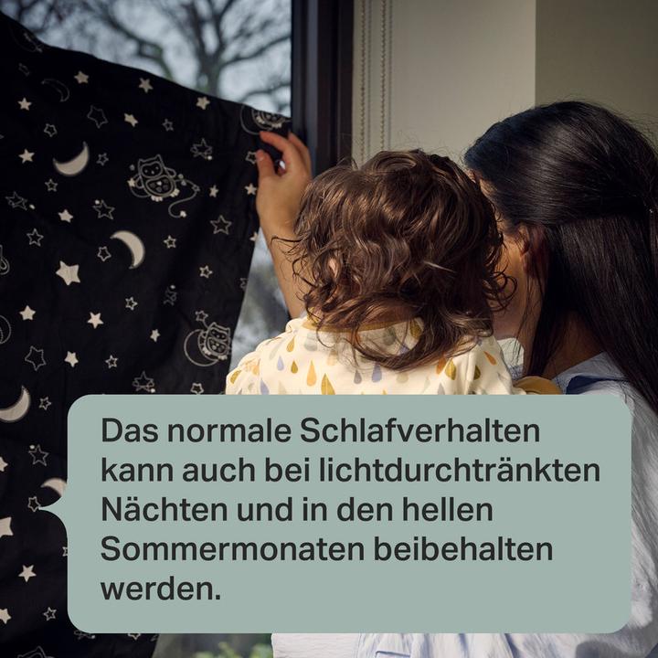Actual product image Tommee Tippee Blackout blind (130 x 198 cm)