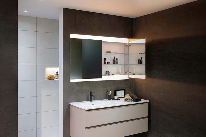 Produktbild Schneider ADVANCED Line Superior LED Lichtspiegelschrank, 1 Tür Anschlag links, Steckdose rechts, g (49.50 x 14.70 x 75.90 cm)