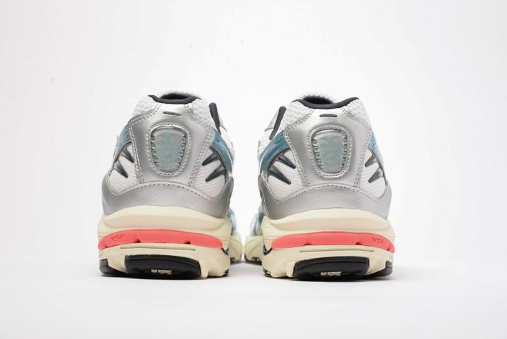 Actual product image Mizuno WAVE RIDER 10 (44)