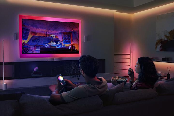 Productafbeelding Philips Hue Flux Gradient Lightstrip (RGBW, 1000 cm, Interieur)