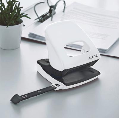 Produktbild Leitz WOW Bürolocher NeXXt
