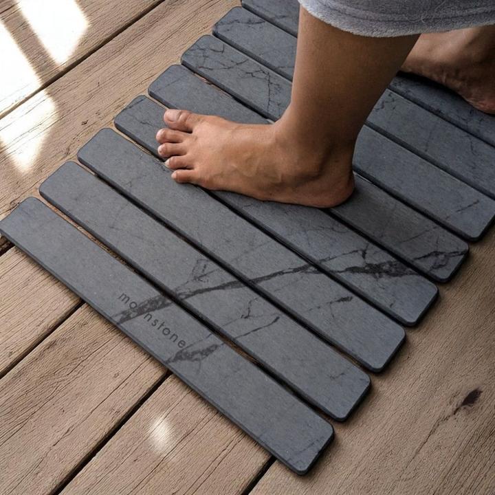 Actual product image Moonstone Badematte Melipa XL aschegrau aus Kieselgur (76 x 43 cm)