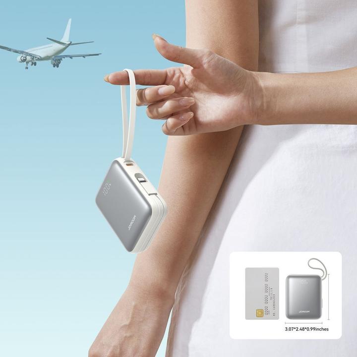 Produktbild Joyroom 22.5W Fast Charging Power Bank 10000mAh with Dual Cables - White (10000 mAh, 22.50 W, 38.50 Wh)