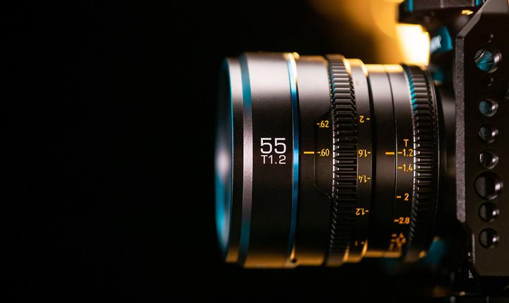 Immagine prodotto Sirui Nightwalker 24 35+55mm T1.2 S35 MF Cine Lens Bundle X-Mount (Fujifilm X, APS-C / DX, Full-frame)