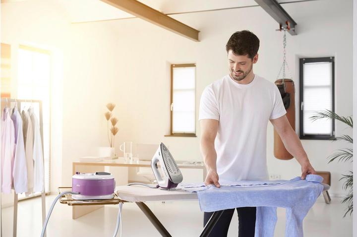 Actual product image Braun CareStyle Compact IS2144VI (2400 W, 440 g/min)