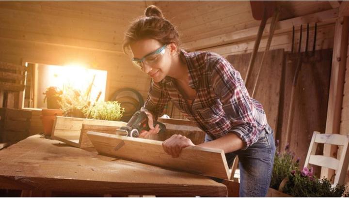 Produktbild Bosch Home & Garden EasyCut 12 (Akku Kettensäge)