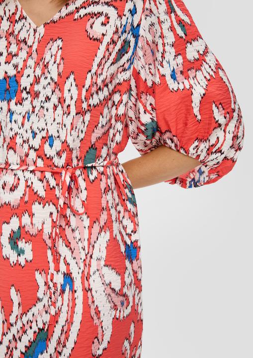 Produktbild s.Oliver Kurzes Kleid mit V-Ausschnitt (32)