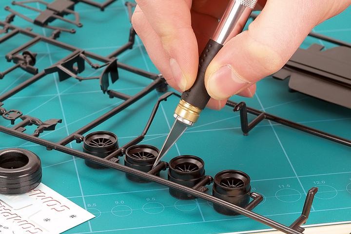 Actual product image wolfcraft 1 couteau professionnel de précision