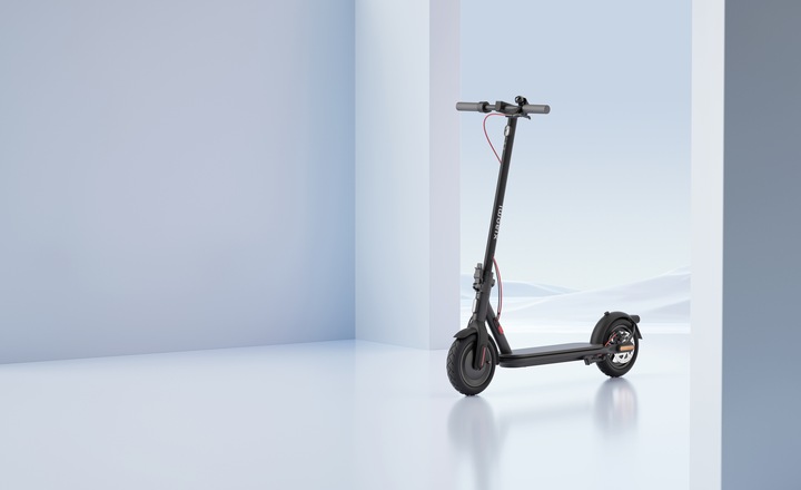 Immagine prodotto Xiaomi Scooter elettrico 4 (25 km/h, 35 km, 300 W)