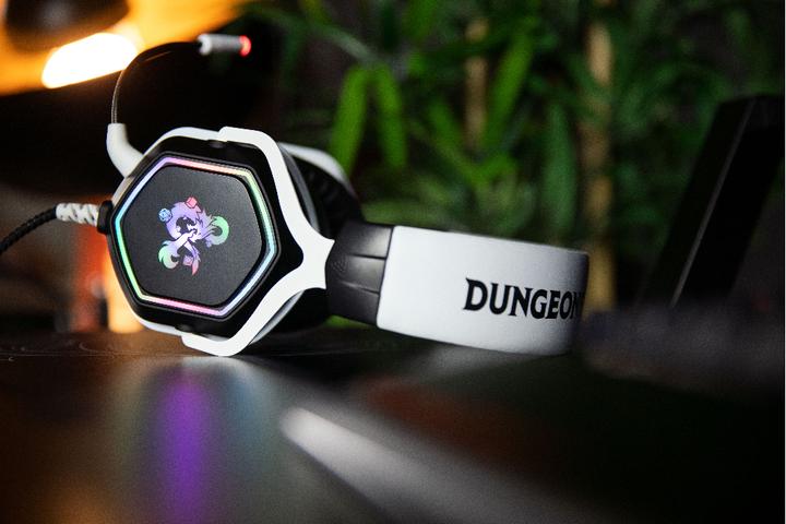 Actual product image Konix Casque Gaming 7.1 Rainbow - Dungeons & Dragons (Cable)