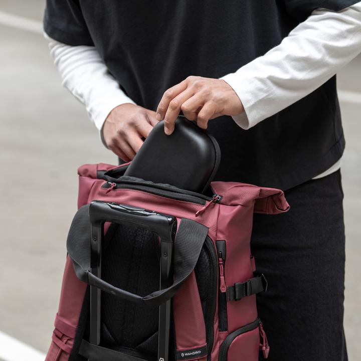 Actual product image Wandrd PRVKE 15L Rhone Burgundy V4 (Camera backpack, 15 l)
