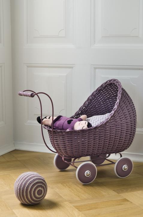 Actual product image Smallstuff Woven Doll's Pram