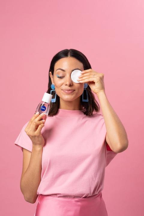 Immagine prodotto NIVEA Struccante Occhi Illuminante Waterproof 125 ml (Lozione detergente, 100 ml)