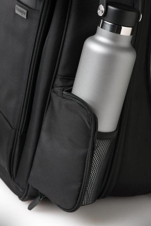 Actual product image Kensington Contour 2.0 Executive (19.50 l)