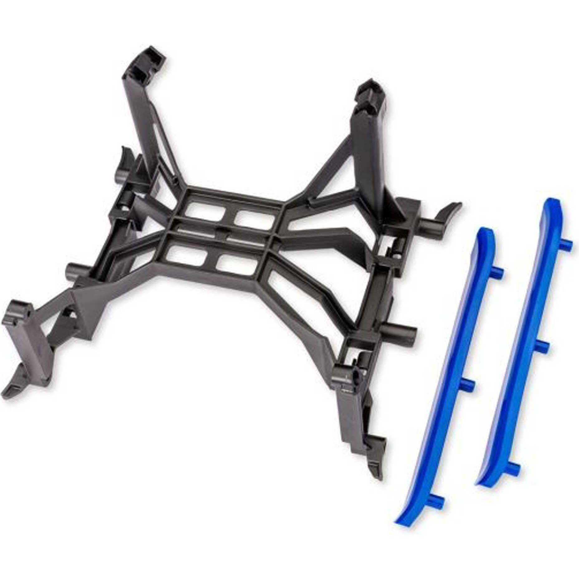 Traxxas Clipless Chassis Brace und blaue Seitenschürzen