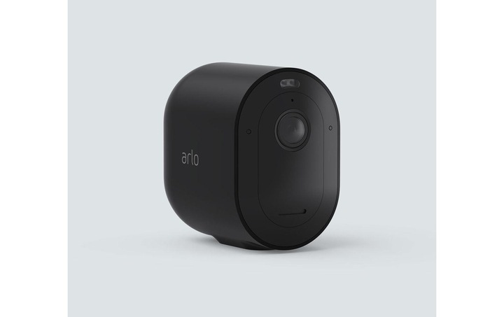 Actual product image Arlo Pro 4 Spotlight VMC4350B-100EUS Set of 3 (2688 x 1520 pixels)