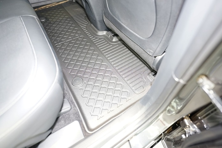 Actual product image Aristar All-weather floor mats for Kia EV6 from 2021 (1 set of 4 floor mats)