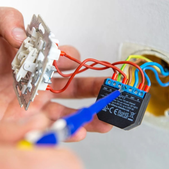 Actual product image Shelly Dual WLAN switch (Switch actuator)