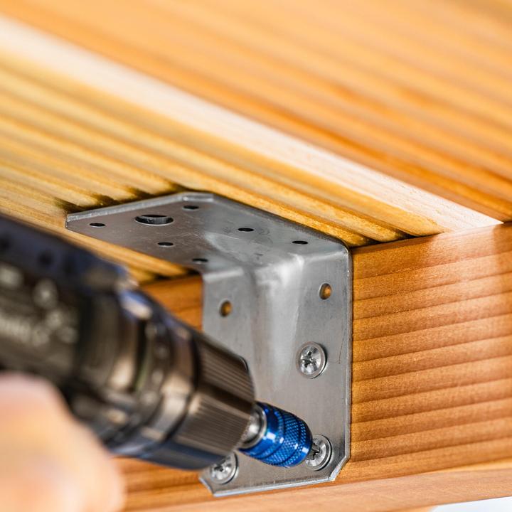 Image du produit Helpmate Lochplattenwinkel 100x100x90, verzinkt, 12 Stück, mit Sicke (Angle de la tôle perforée, 12 pcs)